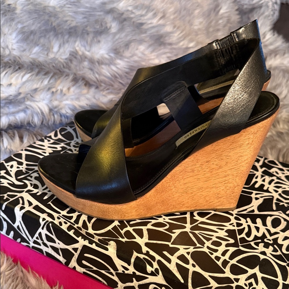 Diane Von Furstenberg Black Leather Wedges